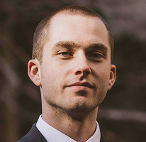 Especialista en mercados de criptomonedas Thomas Whitfield, analista de trading